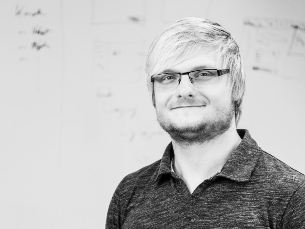 Daniel-at-Work-sw-4×3-4